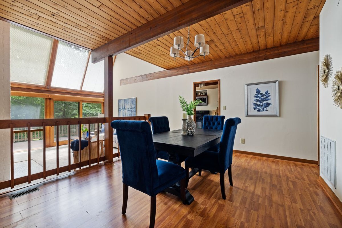 cozy dining area