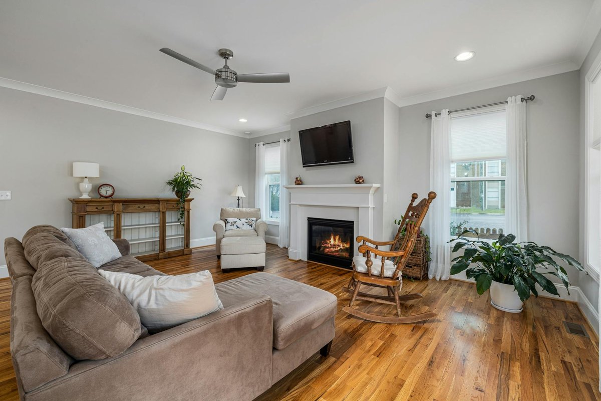 pexels-curtis-adams-1694007-10827302